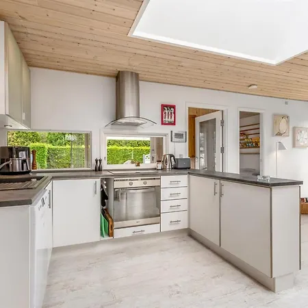 Einari - 500m From The Sea By Interhome Kramnitse