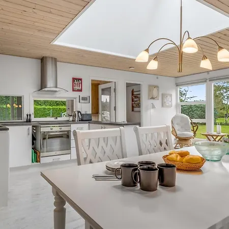 Einari - 500m From The Sea By Interhome