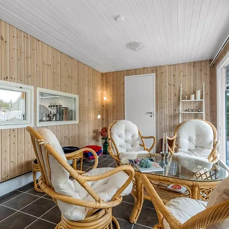 Feriehus Einari - 500m From The Sea By Interhome Rødby