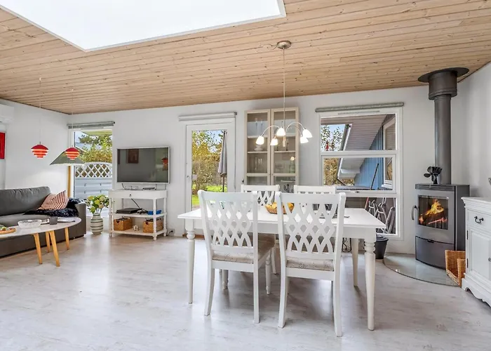 Einari - 500m From The Sea By Interhome *